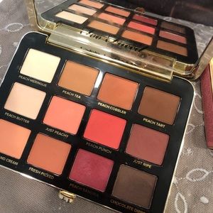 #SOLD# Too faced just peachy eyeshadow palette